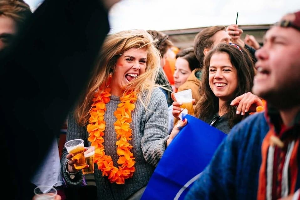 King’s Day Pub Crawl with VIP Club Entry